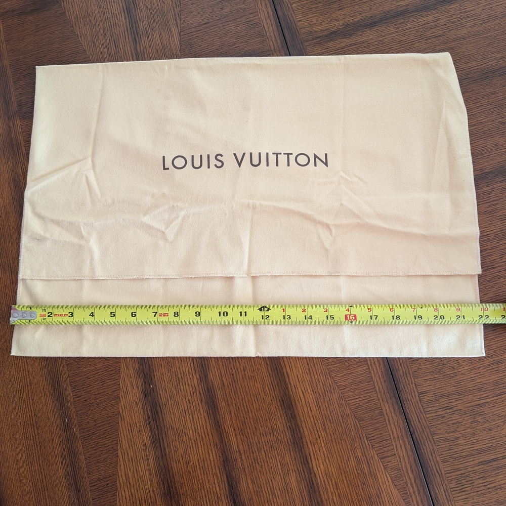 Louis Vuitton Envelope Dust Bag - Picture 2 of 2